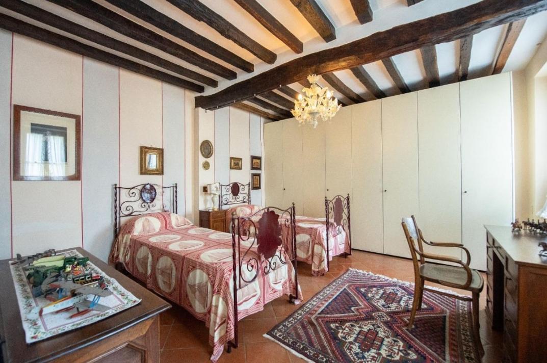 Villa Ottocentesca Immersa Nel Verde Montecavolo ภายนอก รูปภาพ