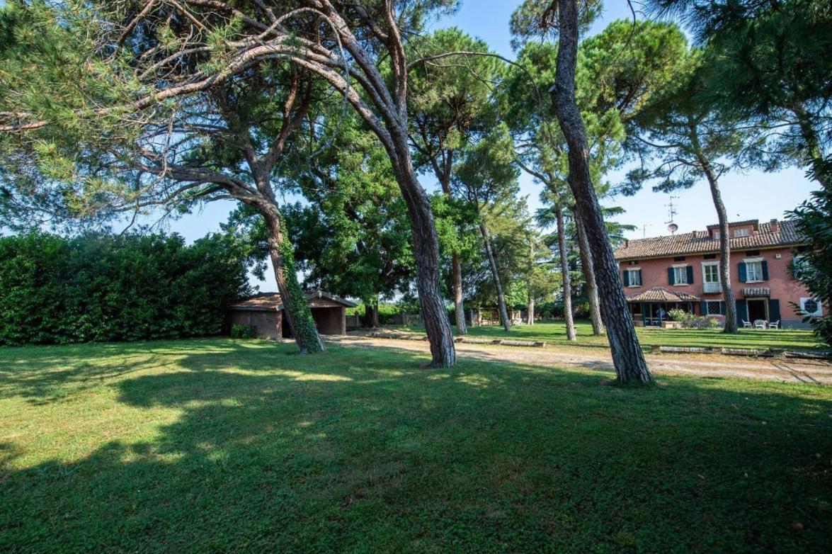Villa Ottocentesca Immersa Nel Verde Montecavolo ภายนอก รูปภาพ